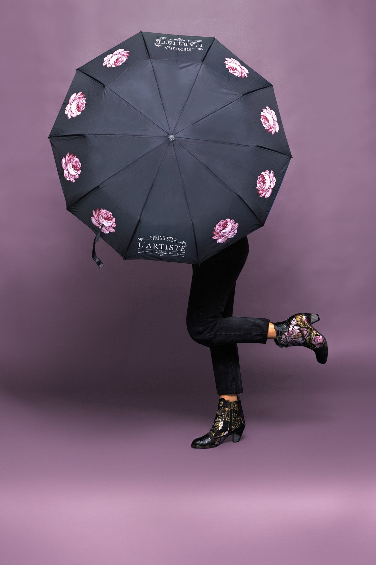 L'Artiste SPRING STEP L'ARTISTE WOMEN'S UMBRELLA RAINDROP shoe with handcrafted leather design