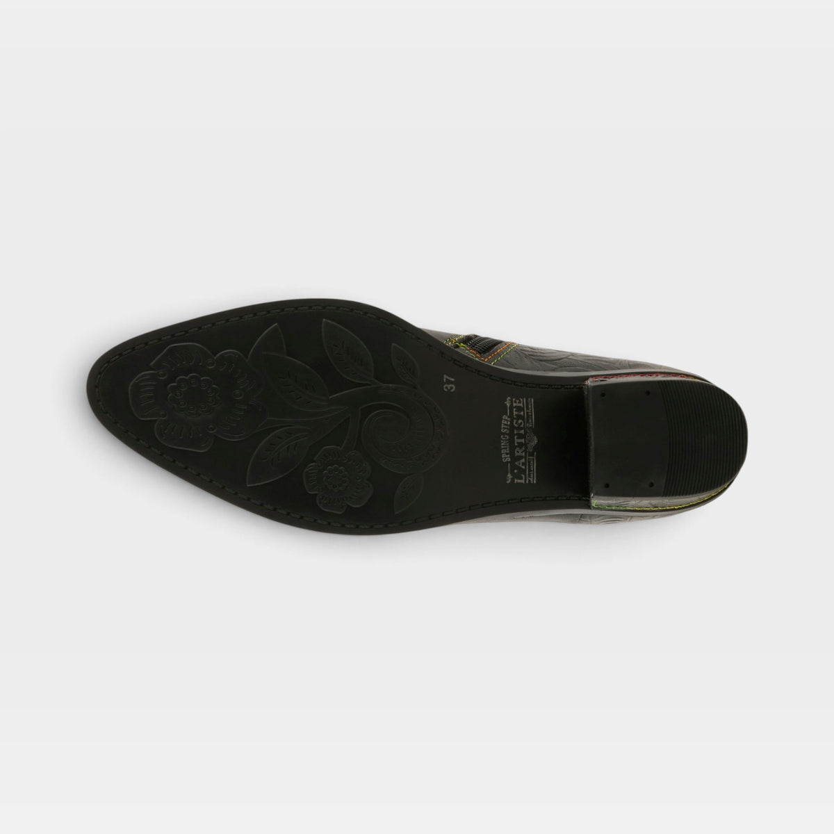 L'Artiste Acree boots in Black, outsole view