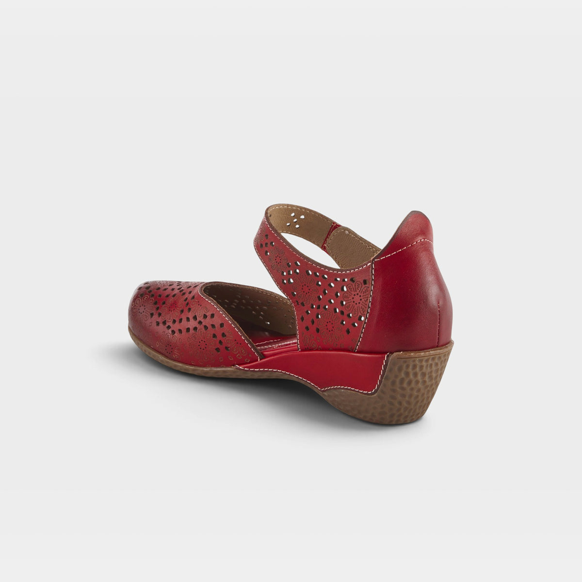L'Artiste Americana shoes in Red, alternate angle view