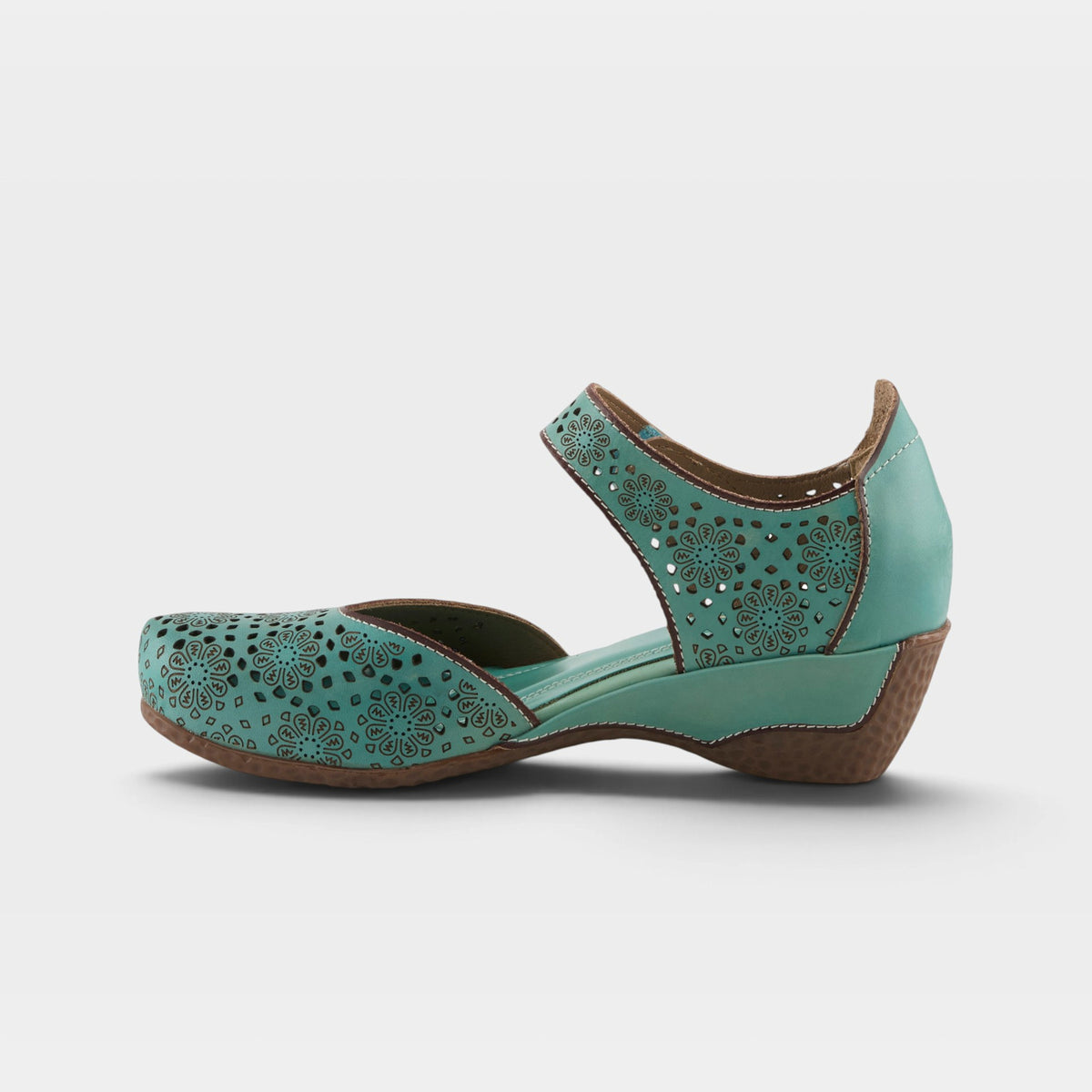 L'Artiste Americana shoes in Sky Blue, side view