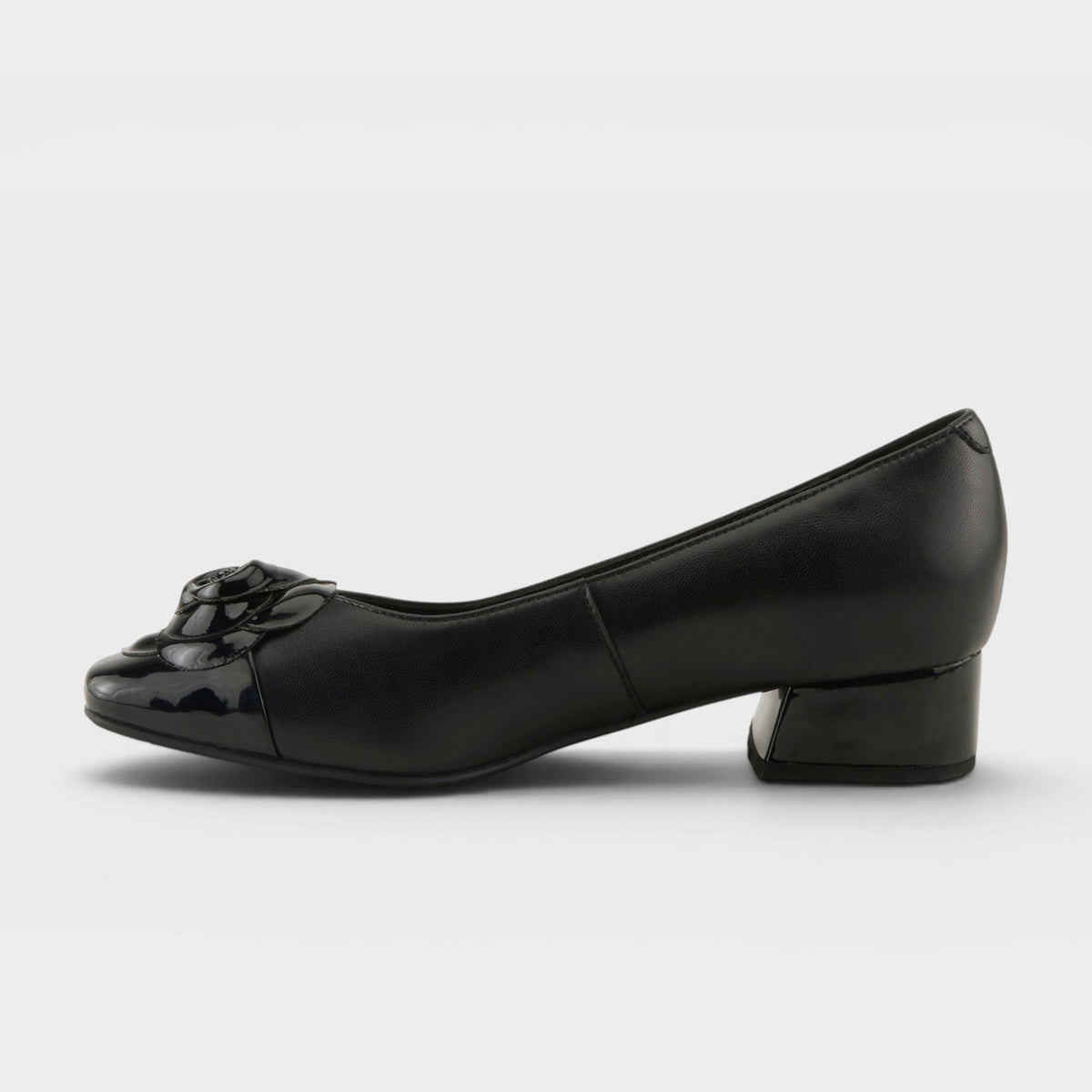 Azura Angelinite Black Shoe