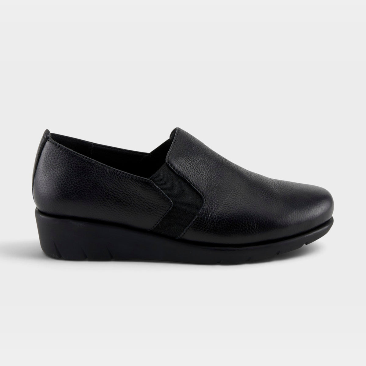 Spring Step Arete Black Shoe