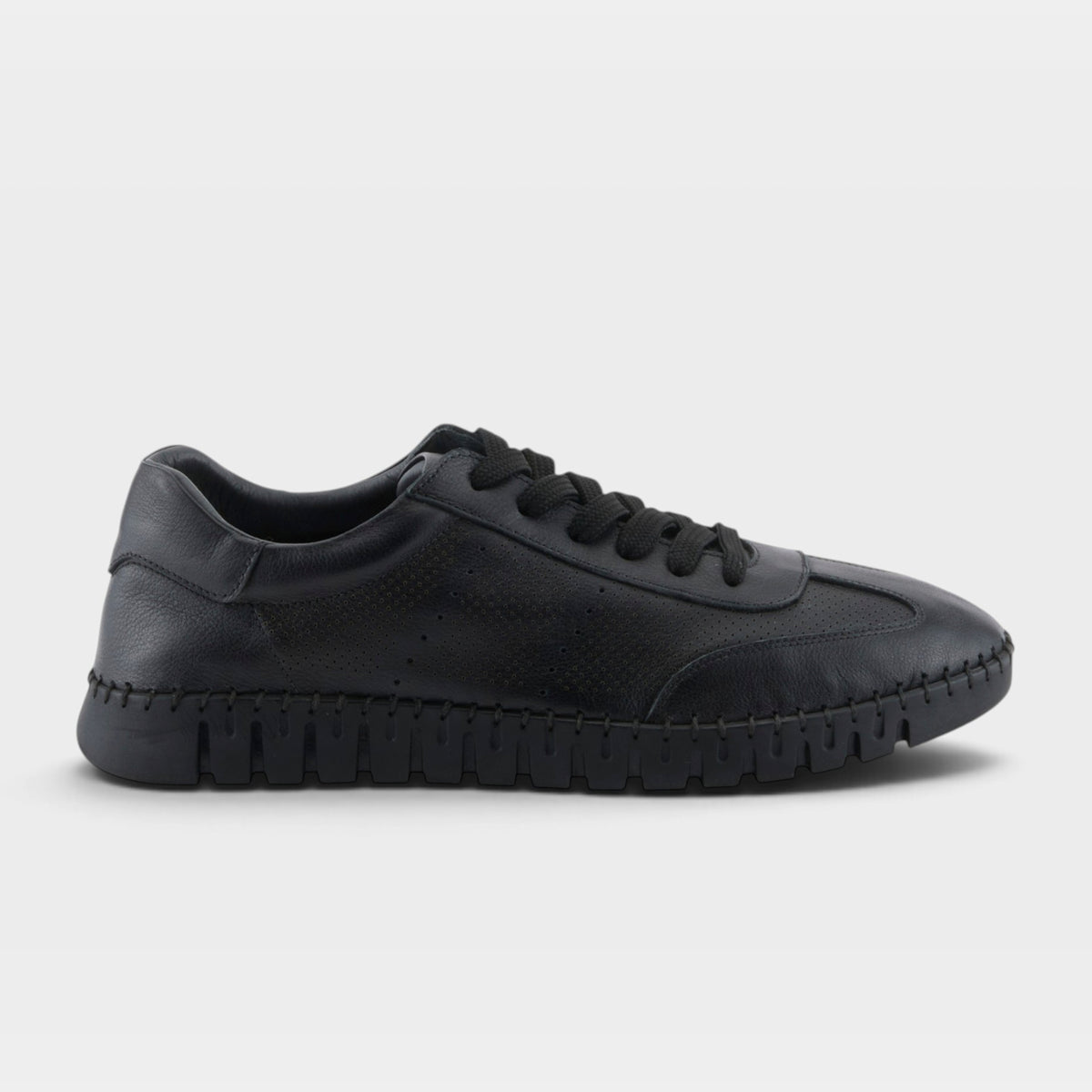 Spring Step Men Armado Black Sneaker