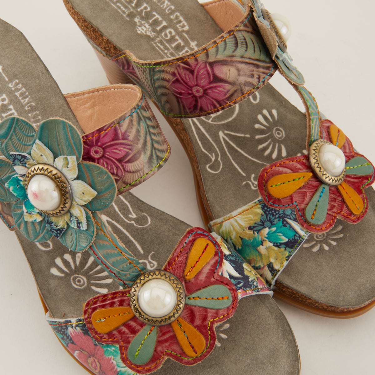 L'Artiste L'ARTISTE BARI PLATFORM SANDALS sandal in grey multi with handcrafted leather design