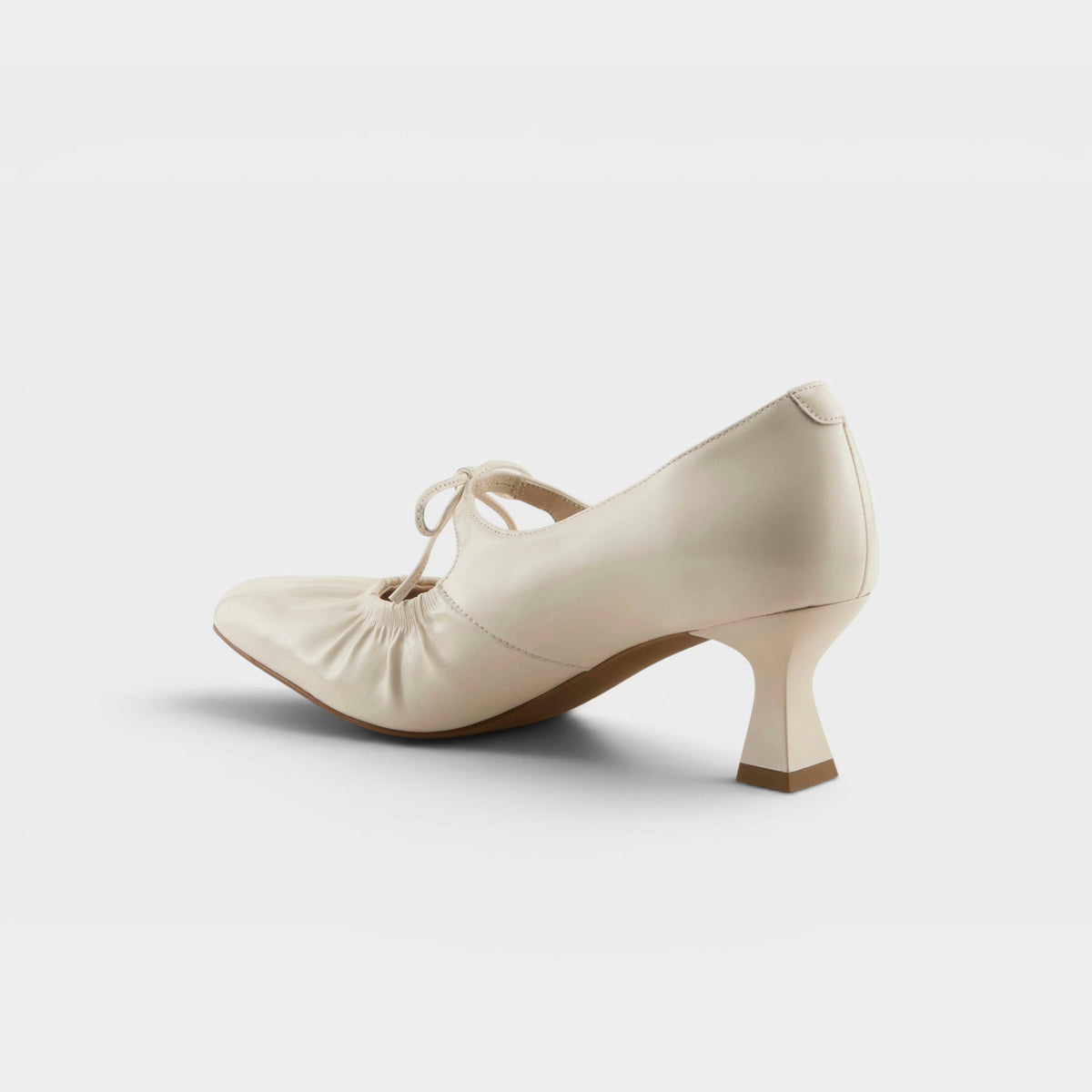 Azura – Bowtie – BONE – Shoes