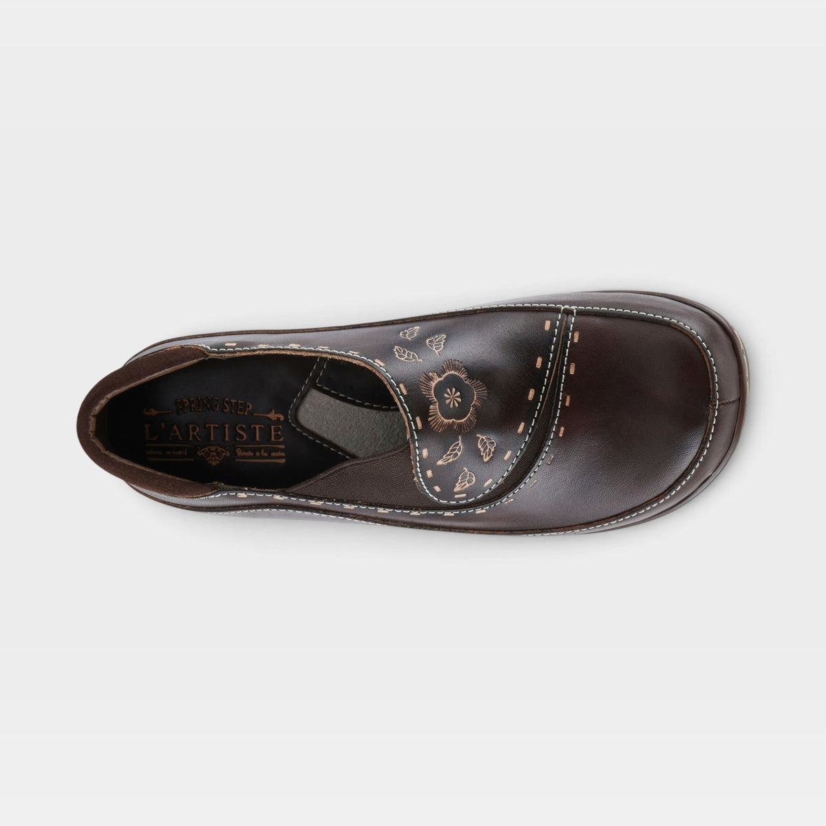 L'Artiste Burbank clogs in Brown, top view