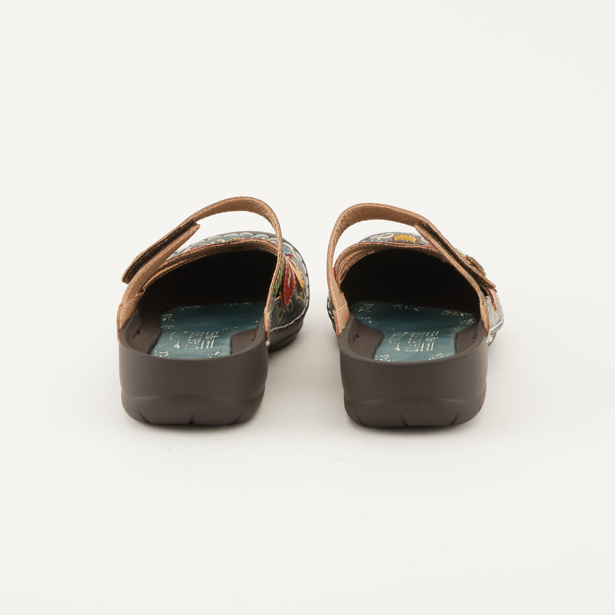 L'Artiste Copa clogs in Blue, side view