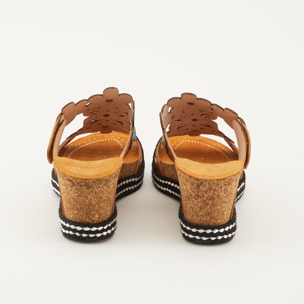 L'Artiste L'ARTISTE DAMOUR SLIDE SANDALS sandal in white multi with handcrafted leather design