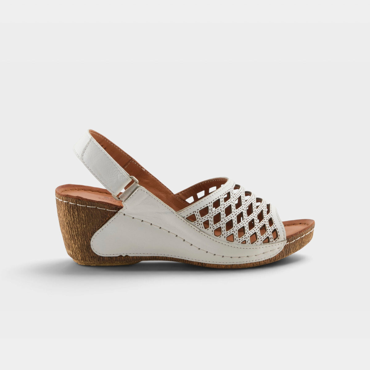 Spring Step – Denair – White – Sandal