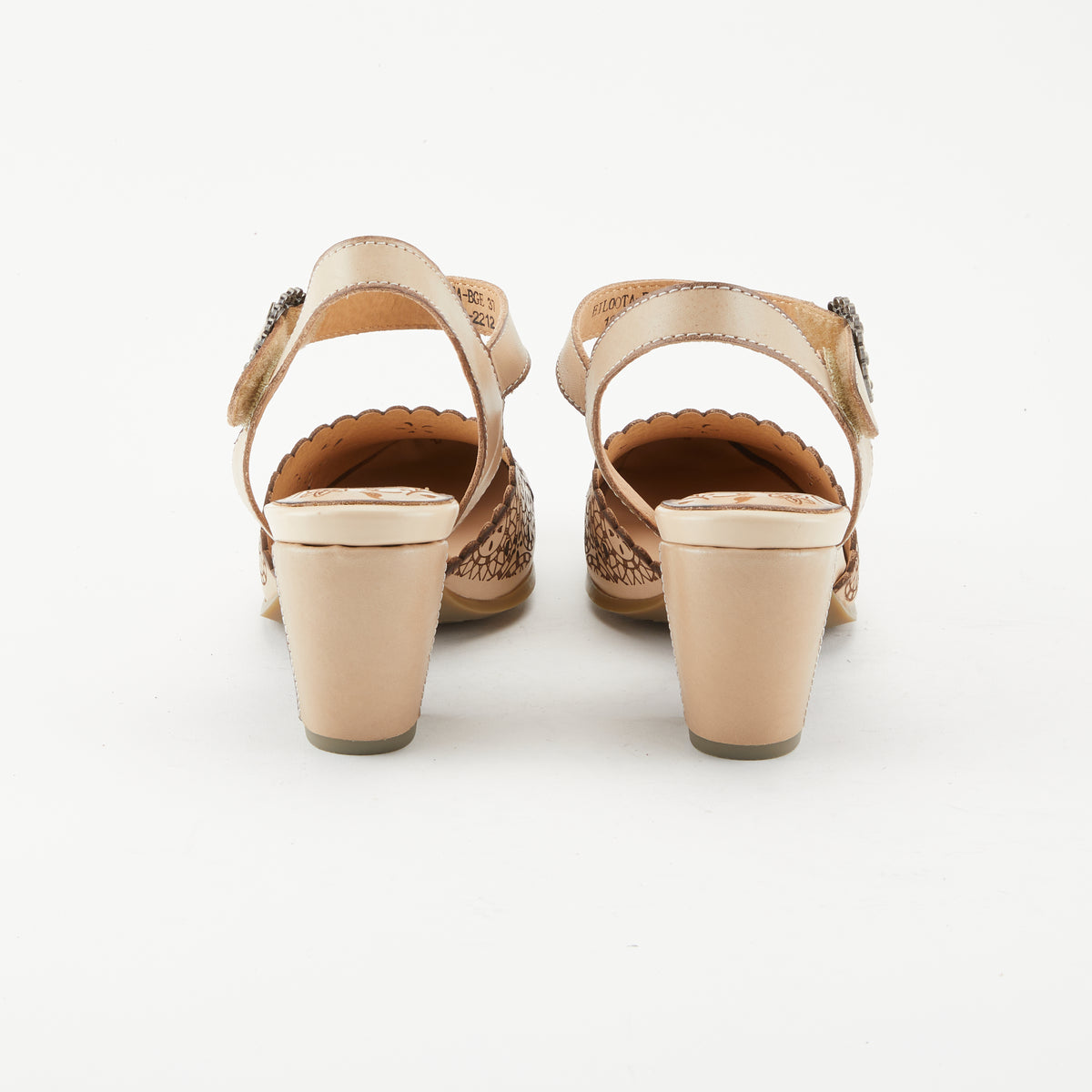 L'Artiste L'ARTISTE EILOOTA SANDALS sandal in beige with handcrafted leather design