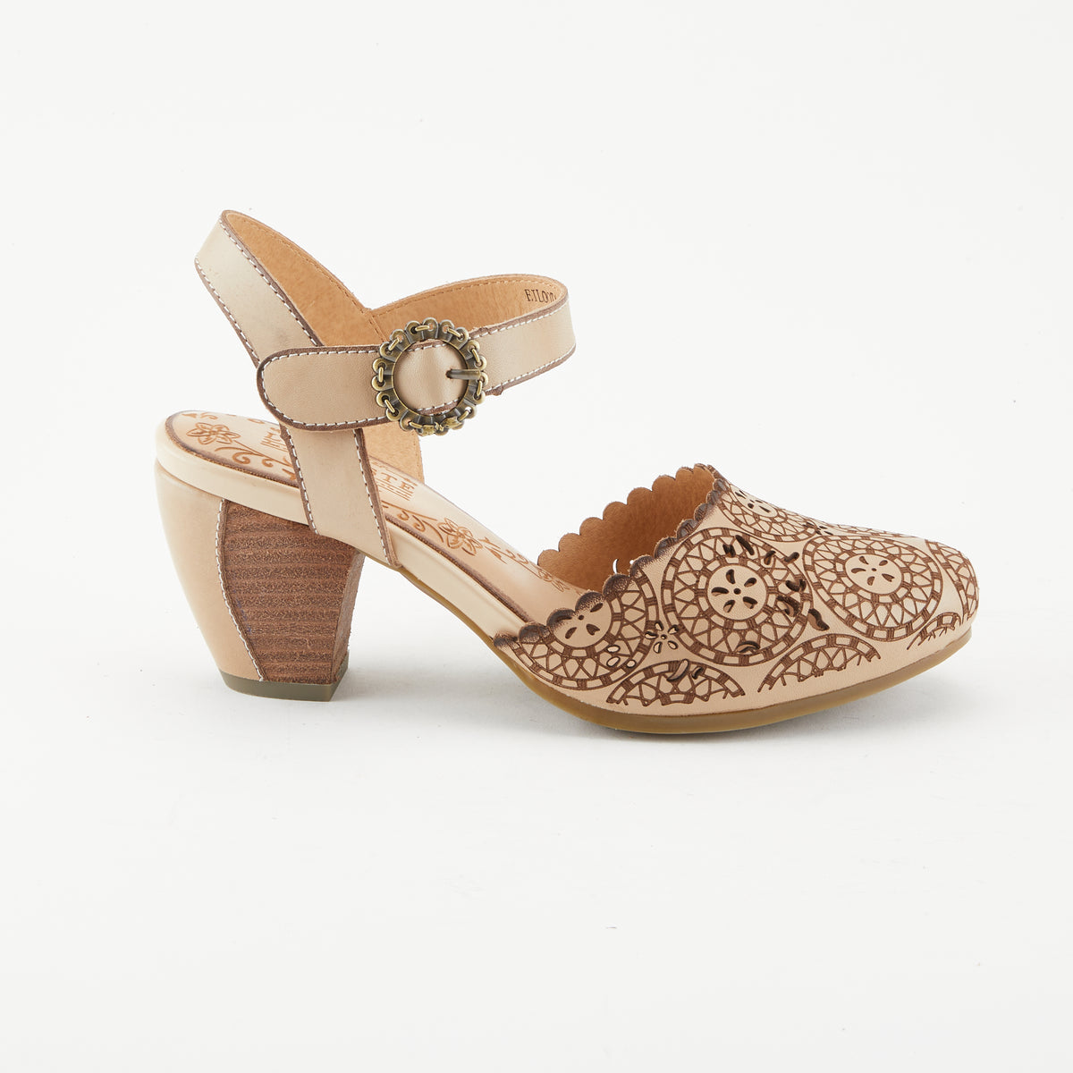 L'Artiste L'ARTISTE EILOOTA SANDALS sandal in beige with handcrafted leather design