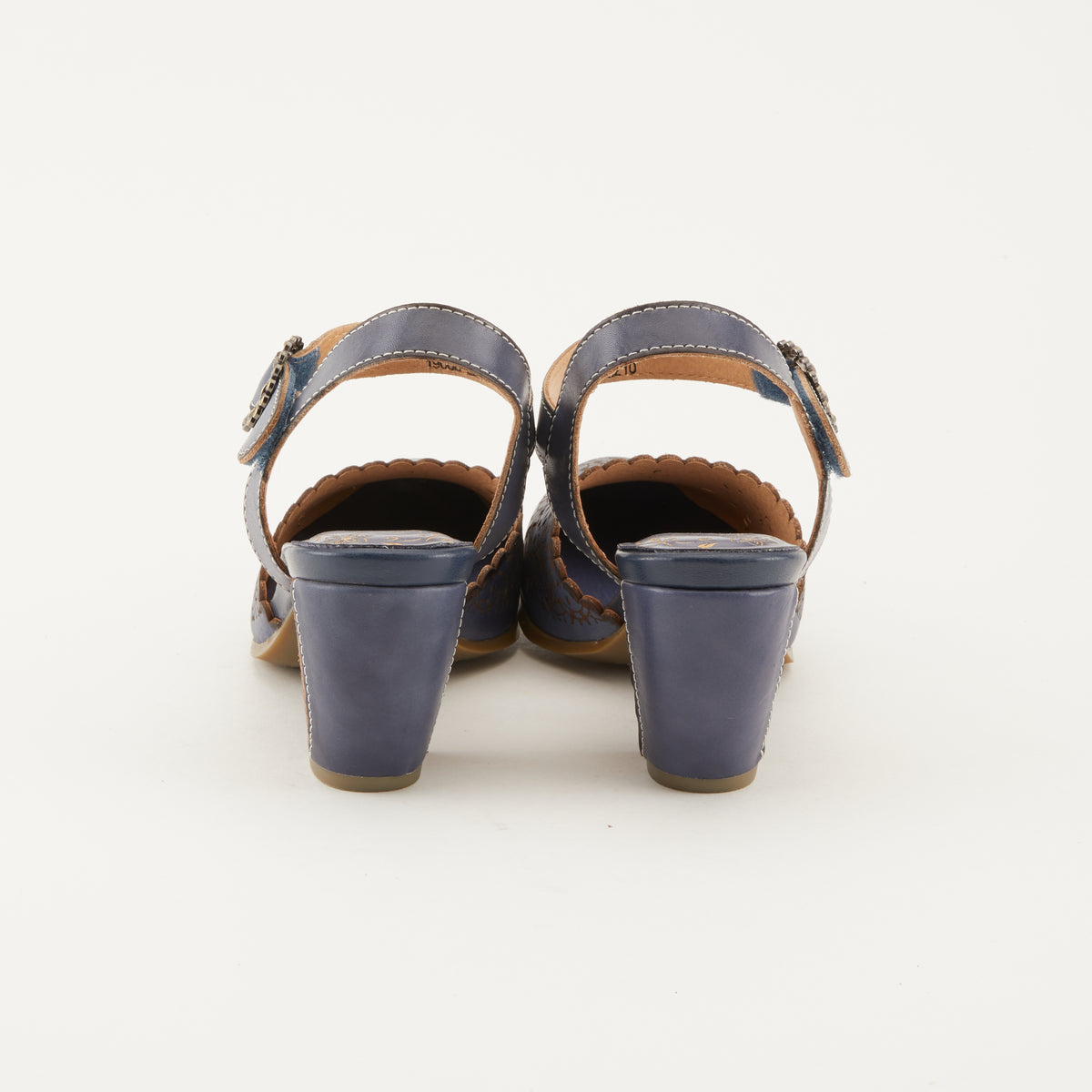 L'Artiste L'ARTISTE EILOOTA SANDALS sandal in navy with handcrafted leather design