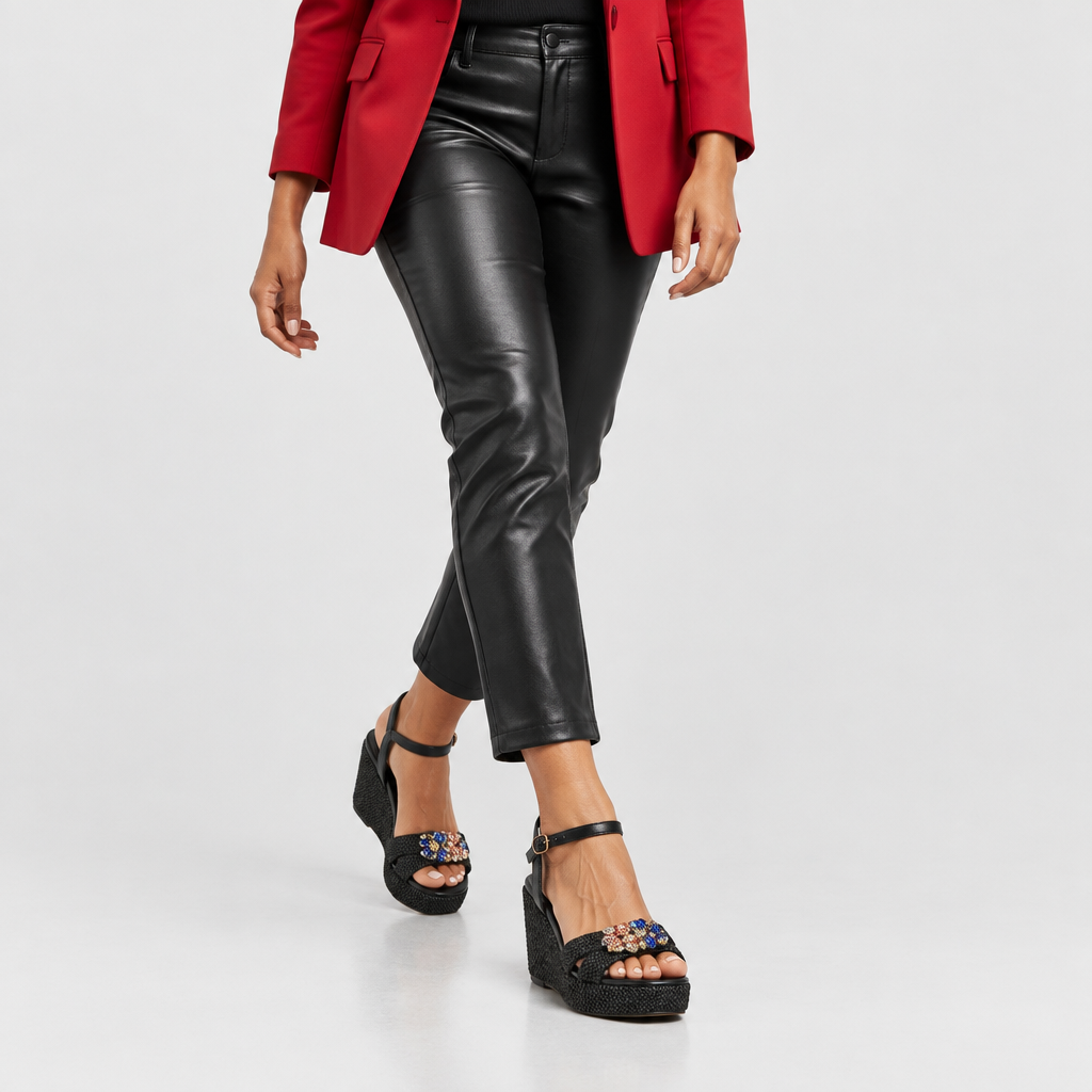 Azura ELOQUENT SANDALS – on-foot lifestyle view