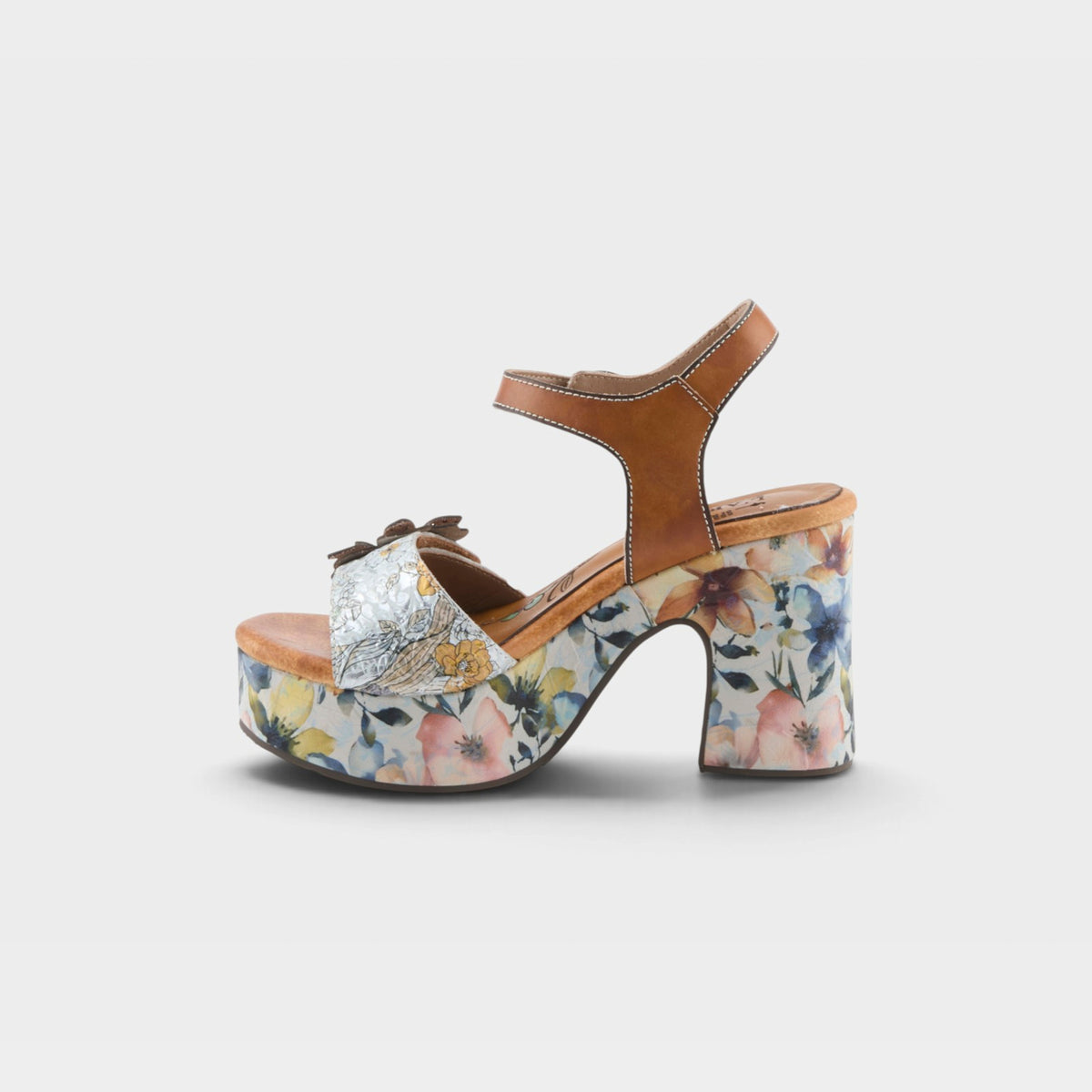 L'Artiste Felis sandals in Camel Multi, side view