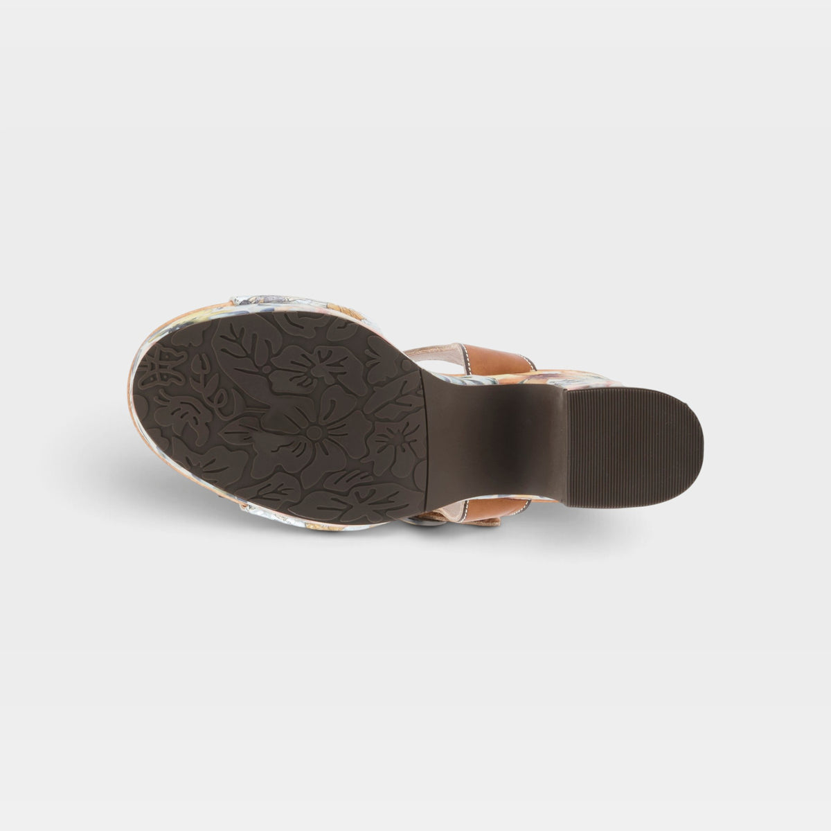 L'Artiste Felis sandals in Camel Multi, outsole view
