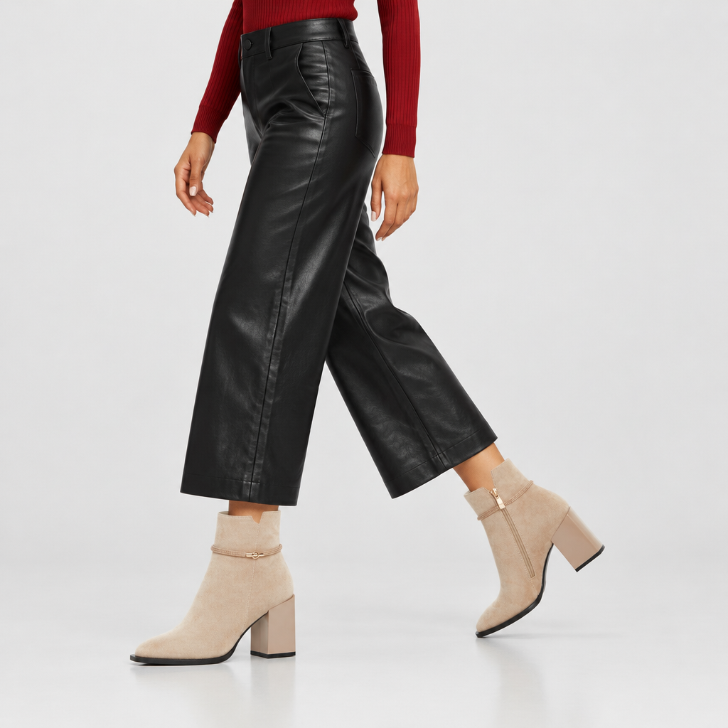 Azura GLADYSNITE BOOT – on-foot lifestyle view