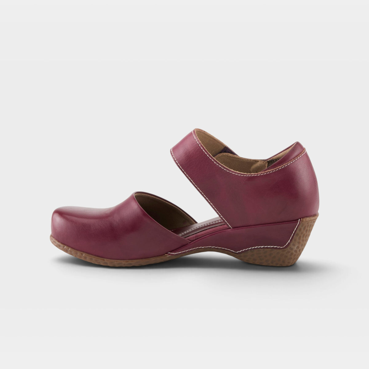 L'Artiste Gloss Mary Jane shoes in Purple, side view