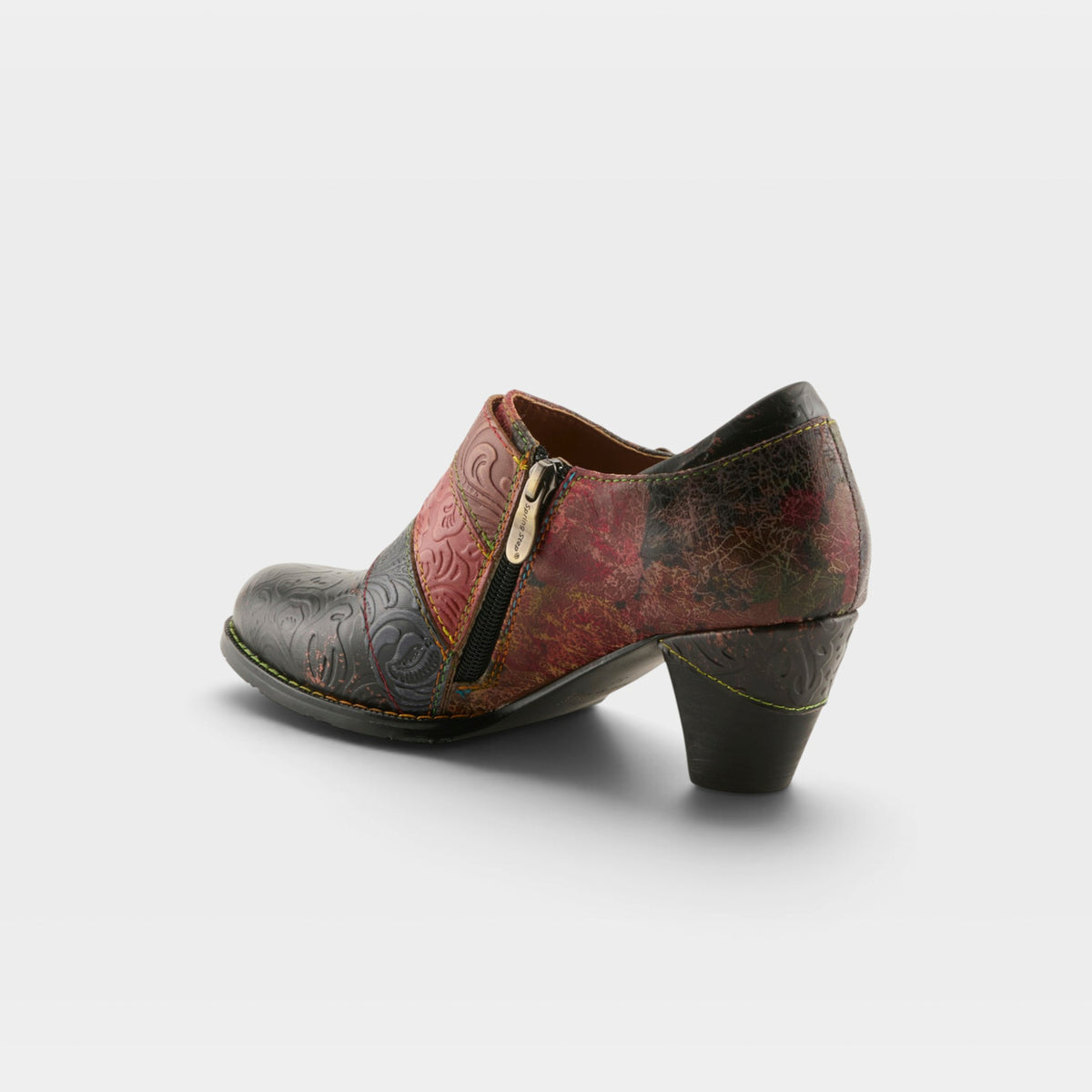 L'Artiste Graphic shoes in Black Multi, alternate angle view