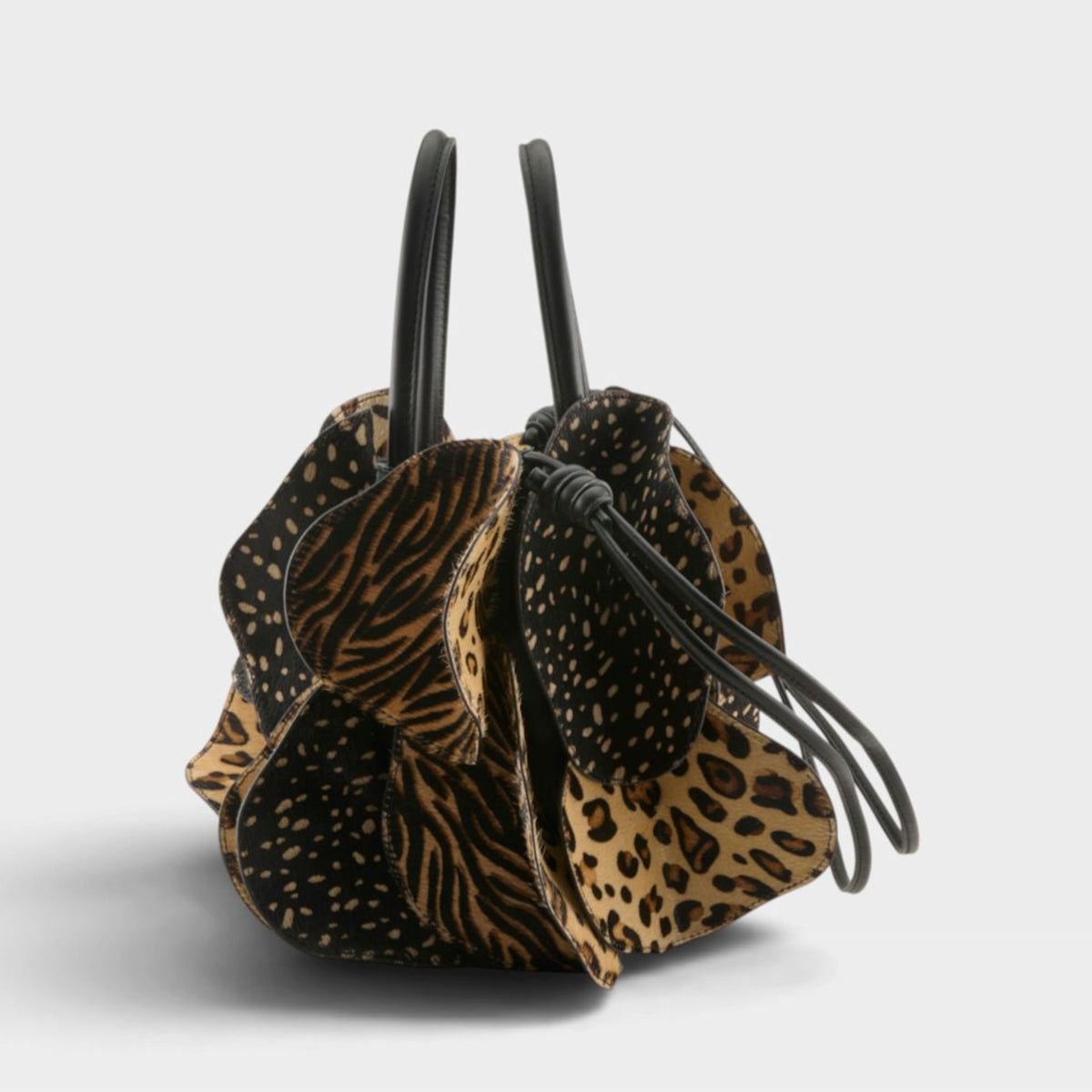 L'ARTISTE HB-FLUTTER HANDBAG-3