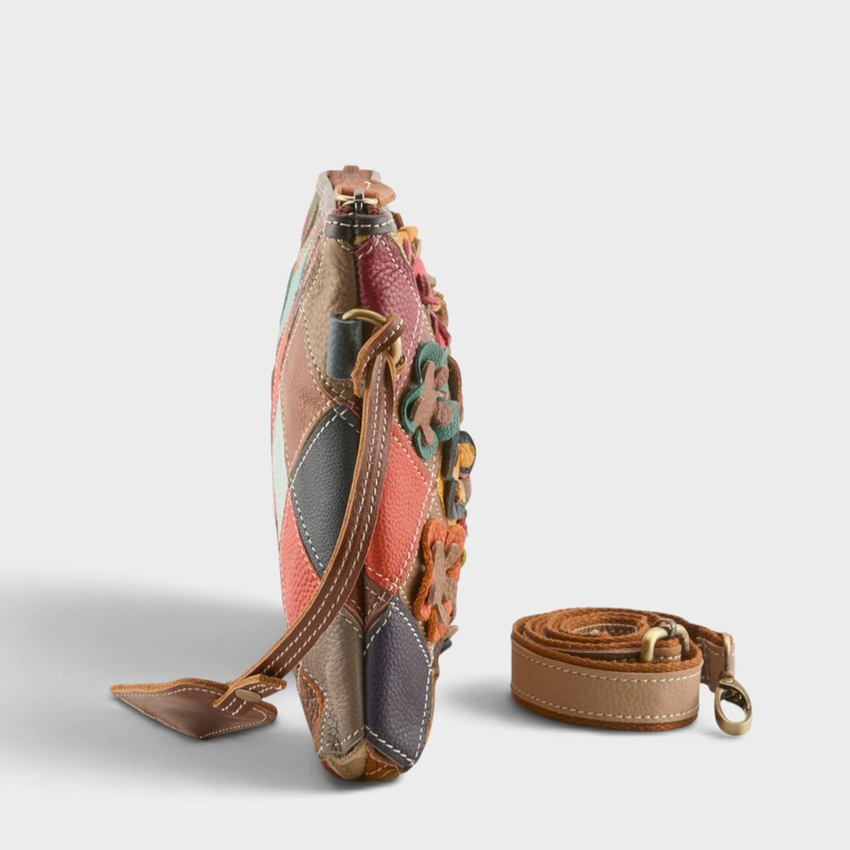 L'ARTISTE HB-HUGGER HANDBAG-3