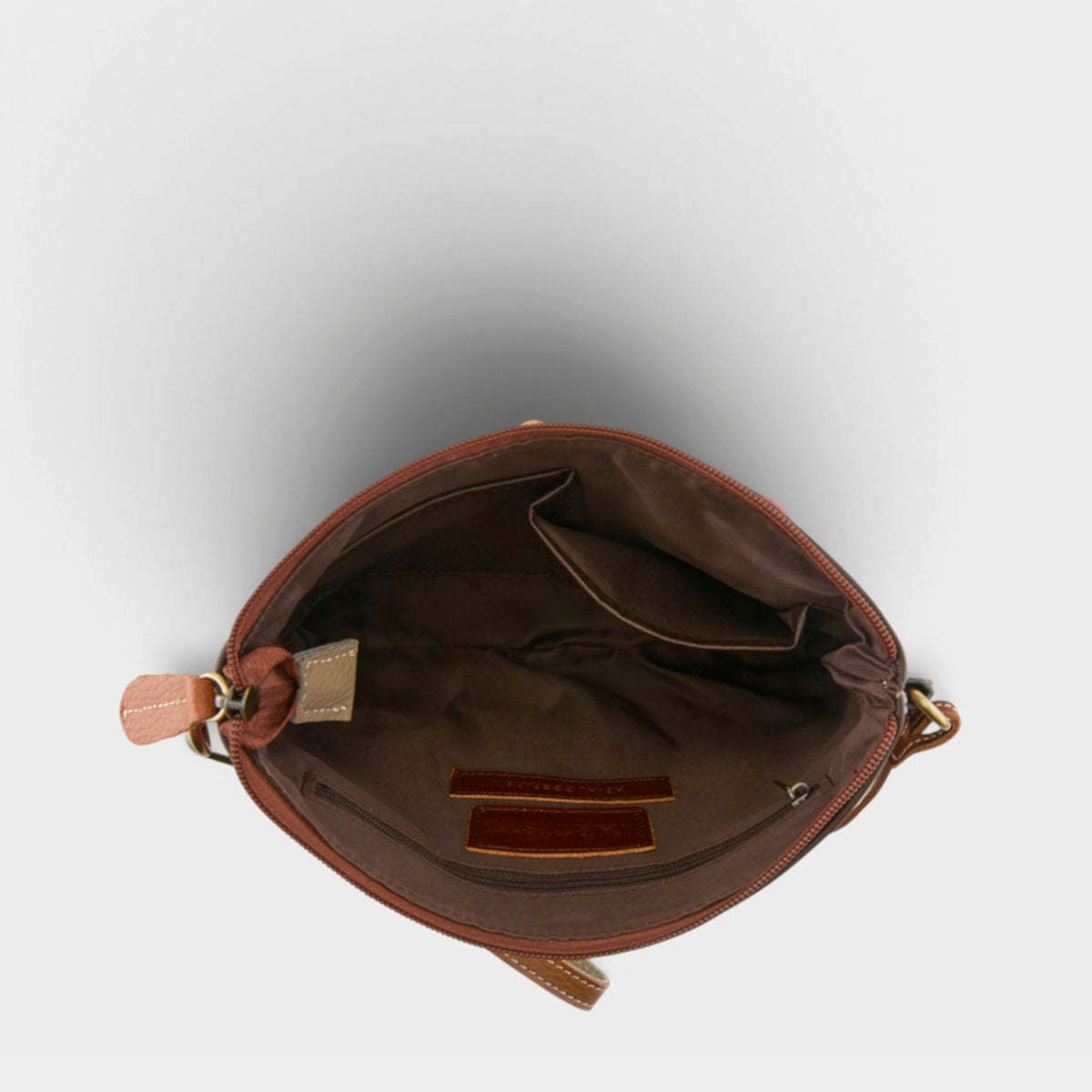 L'ARTISTE HB-HUGGER HANDBAG-4