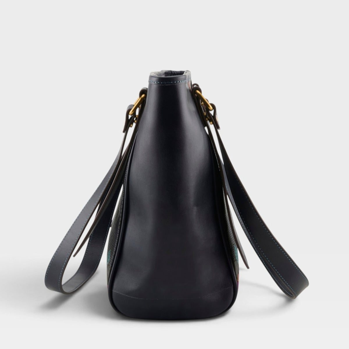 L'ARTISTE HB-STUFFLUV HANDBAG-11