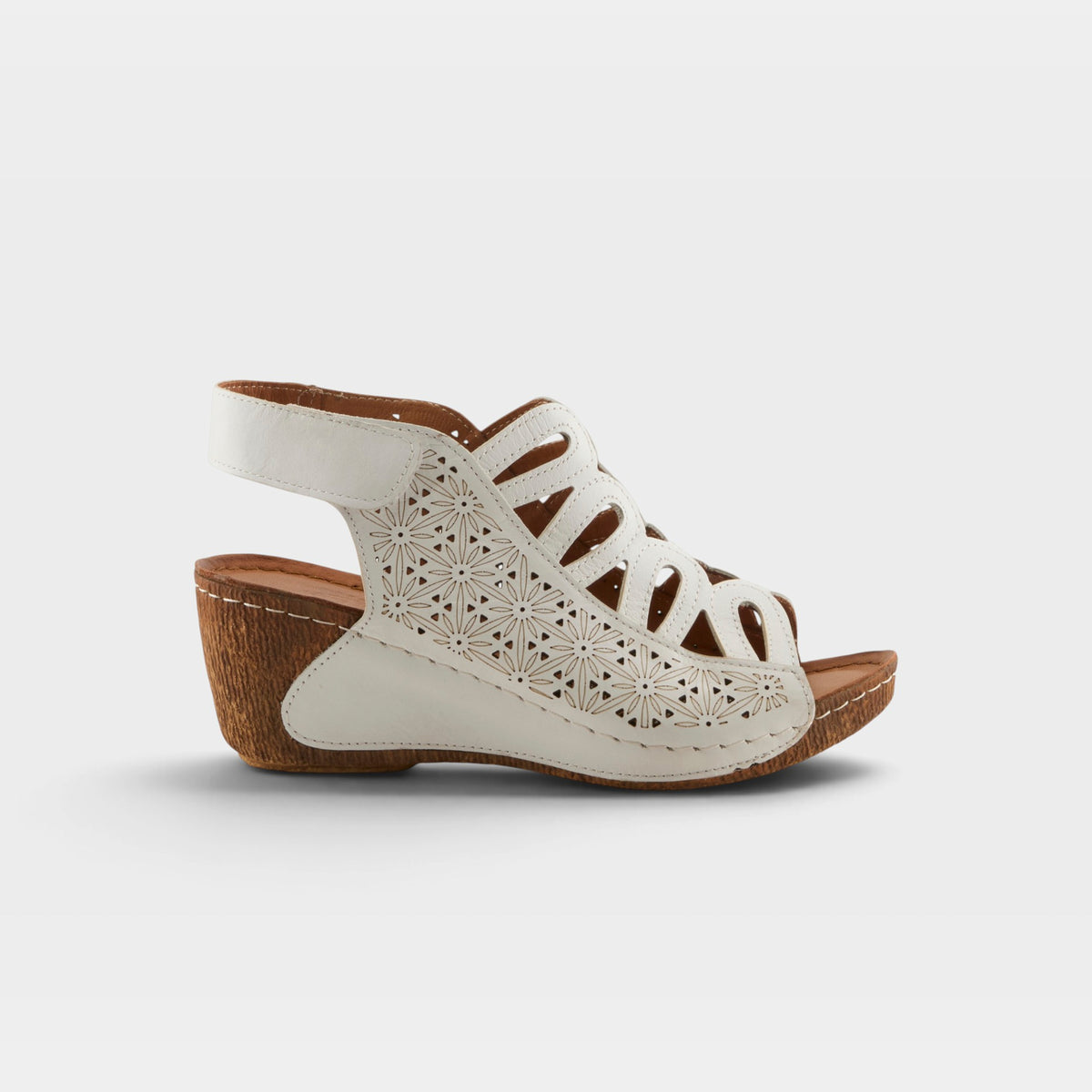 Spring Step Inocencia White Sandal