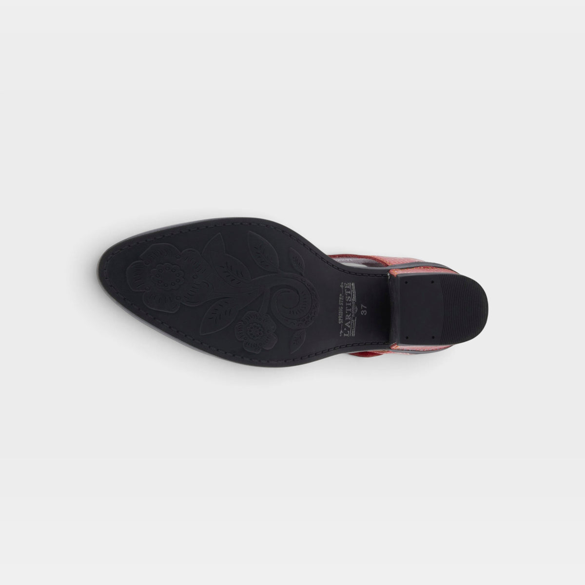 L'Artiste Jazzberry shoes in Red Multi, outsole view