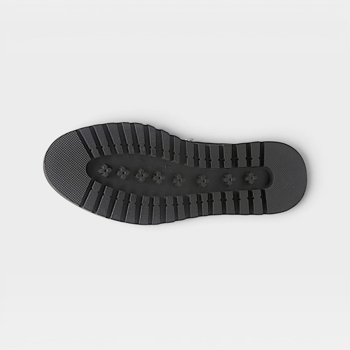 Azura Mendiapa Black Boot