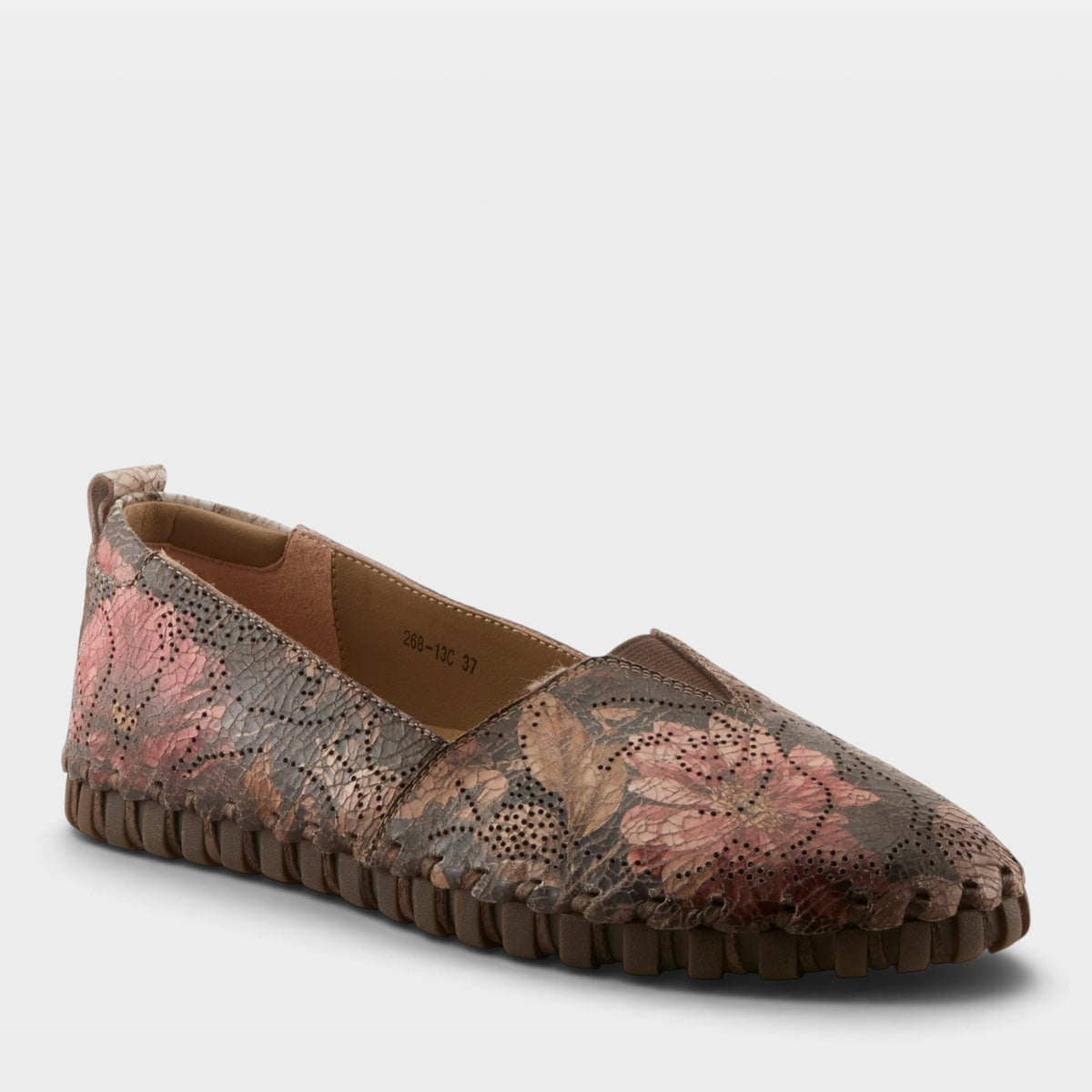 L'ARTISTE MODESTY-FLOW SHOES