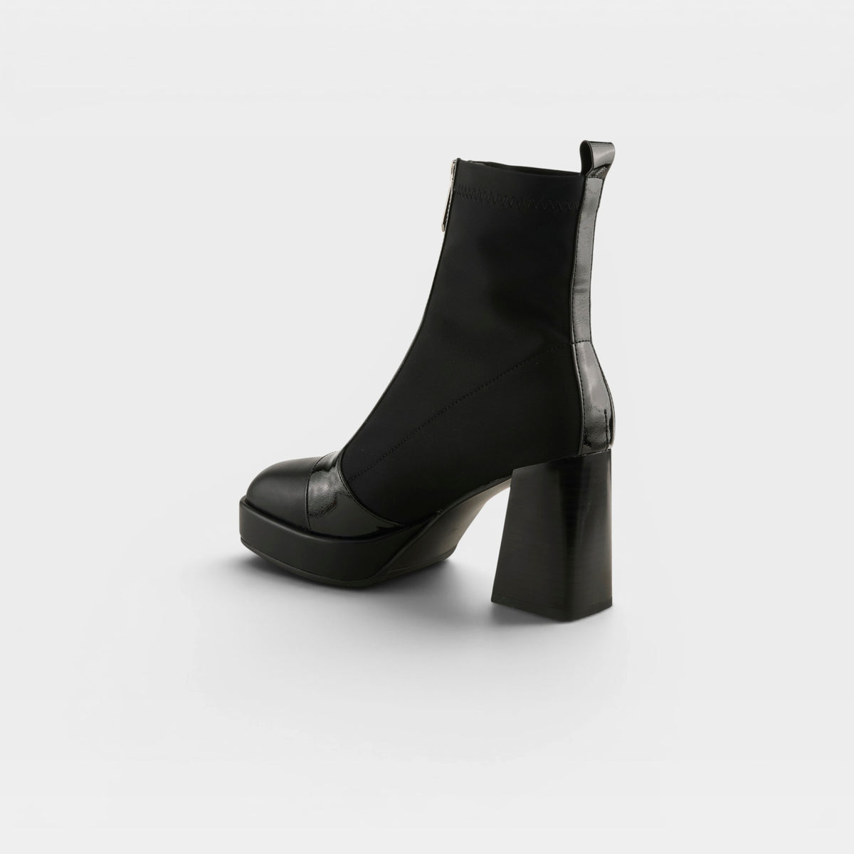 Azura Noticeme Black Boot