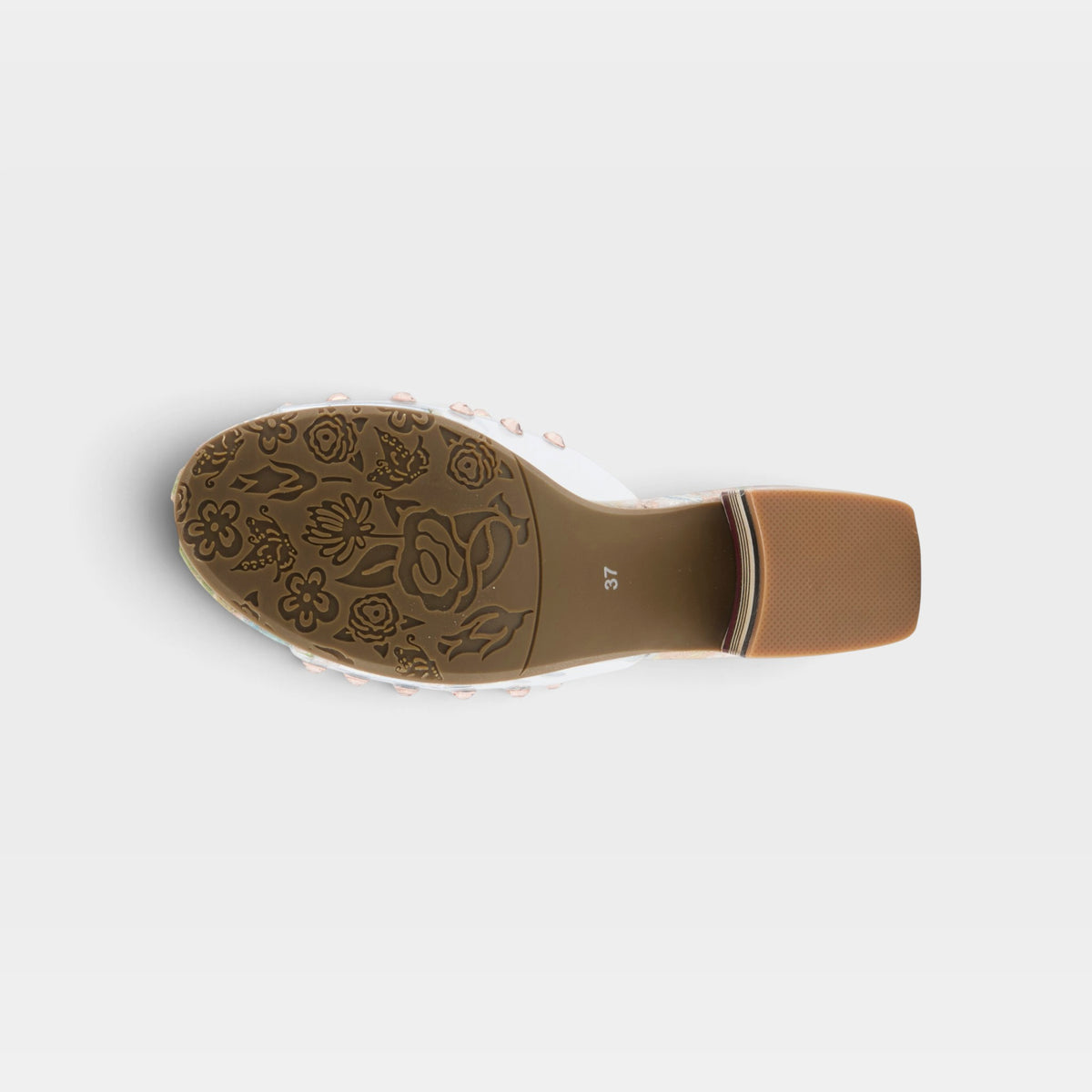 L'Artiste Ontherox sandals in Camel Multi, outsole view