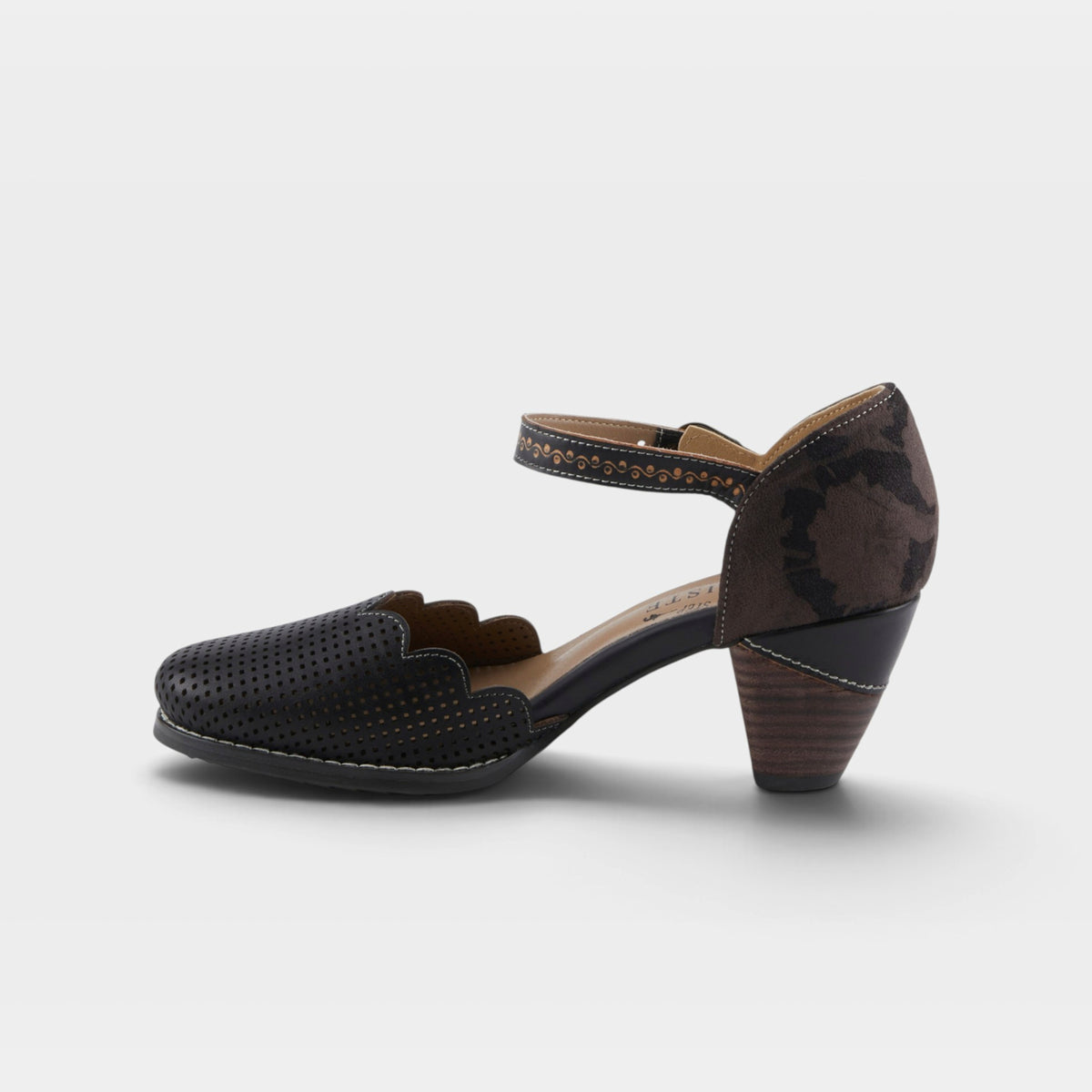 L'Artiste Parchelle Mary Jane shoes in Black, side view