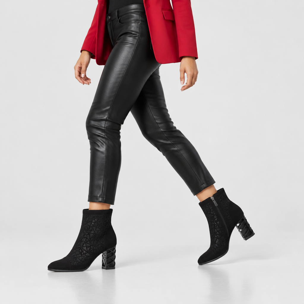 Azura REBELIA BOOTS – on-foot lifestyle view