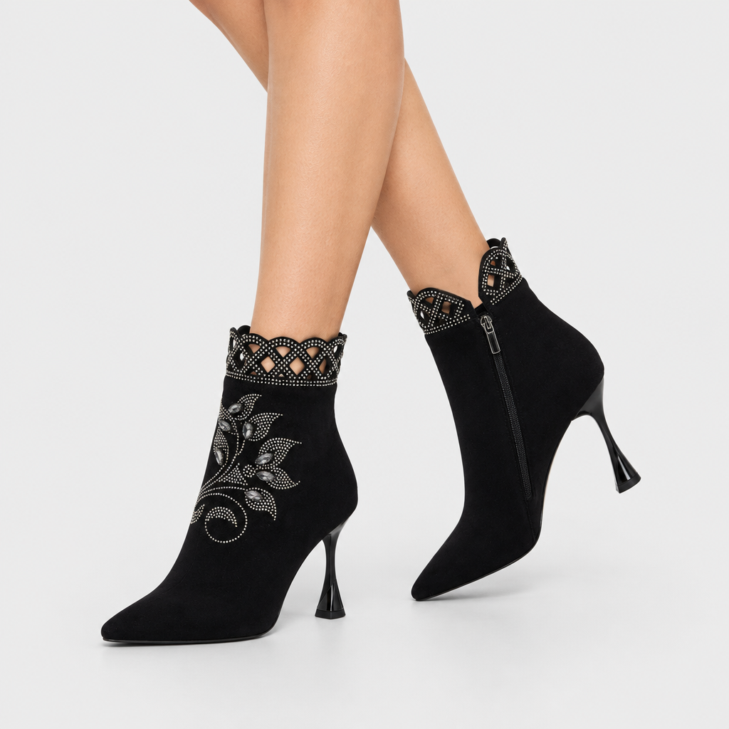 Azura Royalreign Black Boot - on-foot view