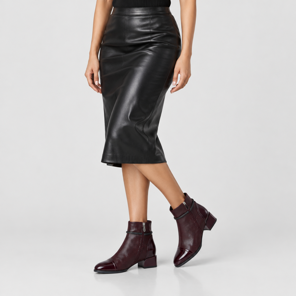 Azura SHELBI BOOTS – on-foot lifestyle view