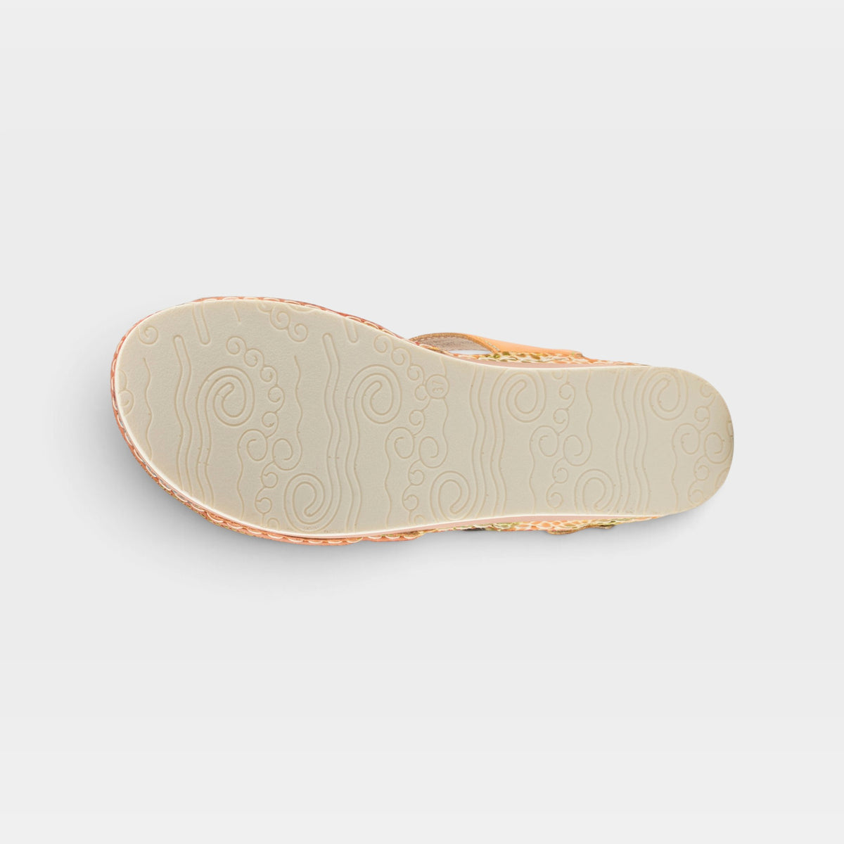 L'Artiste Sumacah sandal in Camel Multi, outsole view