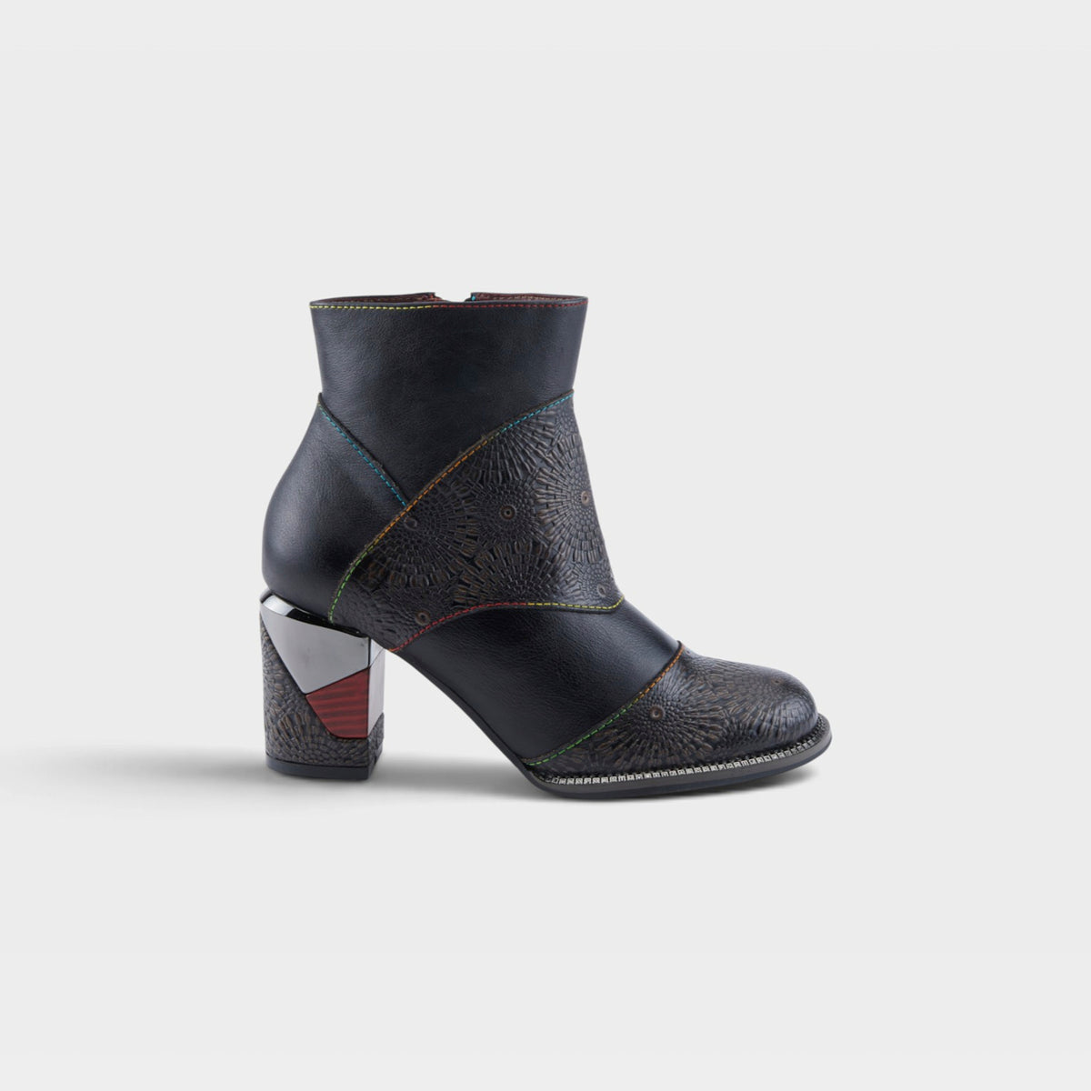 L'Artiste Topanga boots in Black, hero view