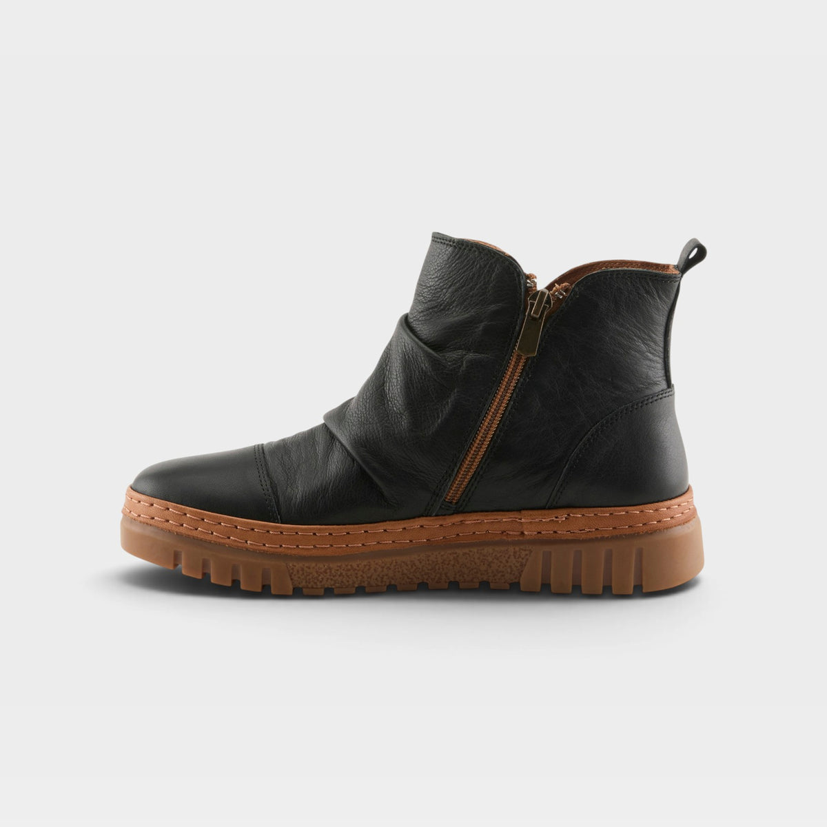 Spring Step Vandis Black Boot