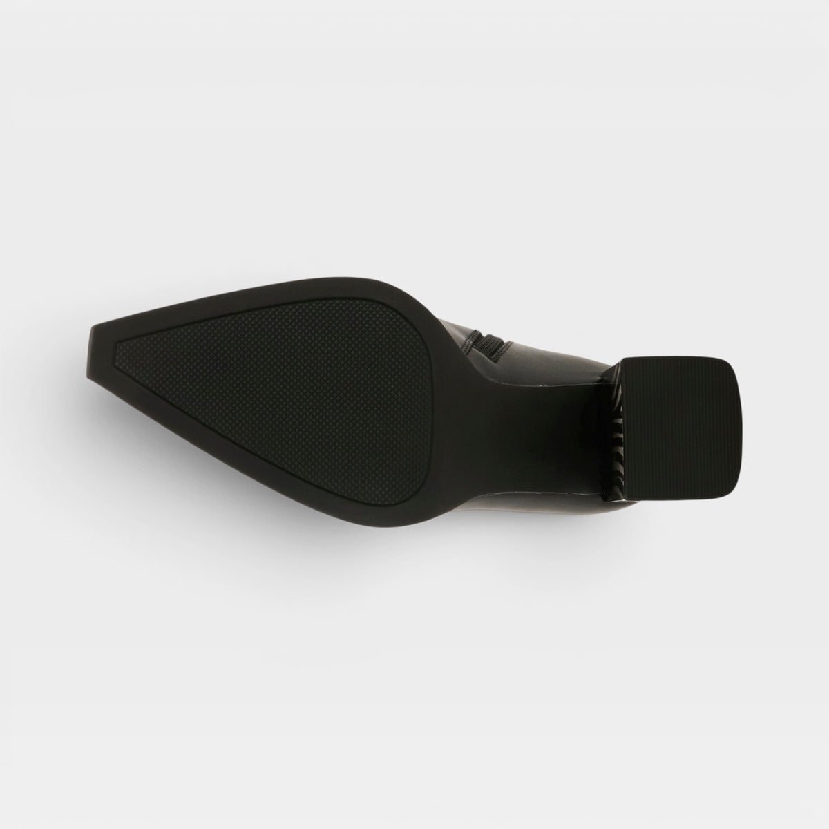 Azura Wanderer Black Boot