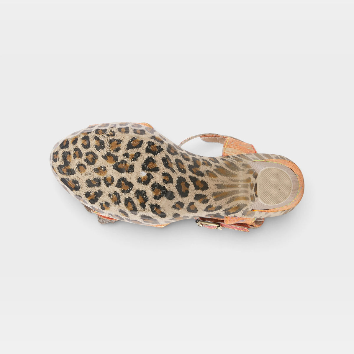 L'Artiste Wildcat sandals in Peach Multi, outsole view