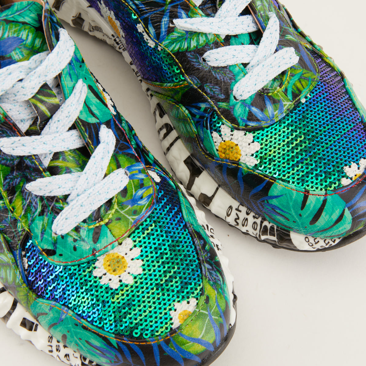 L'Artiste L'ARTISTE ZINGY SNEAKER shoe in green multi with handcrafted leather design