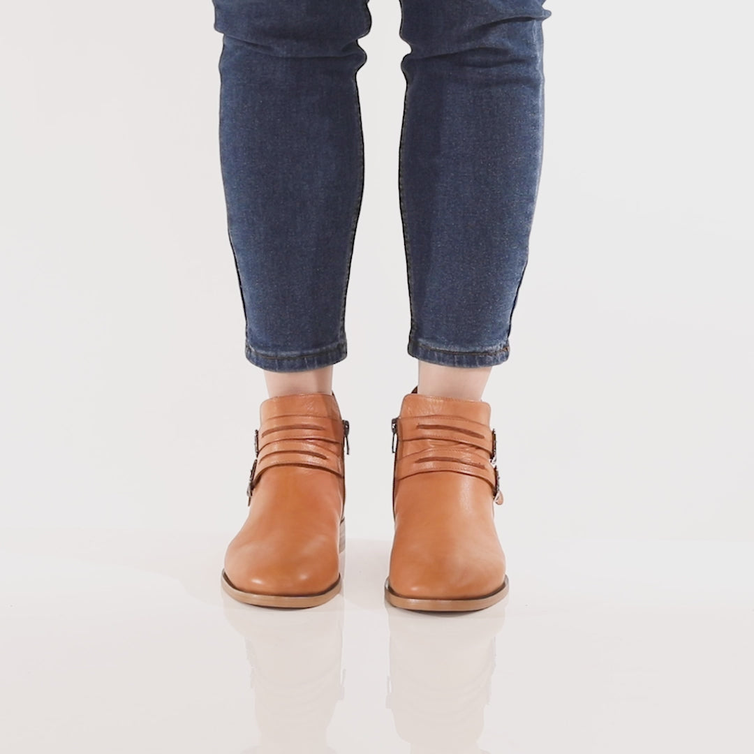 SPRING STEP PRISTINA BOOTS-13