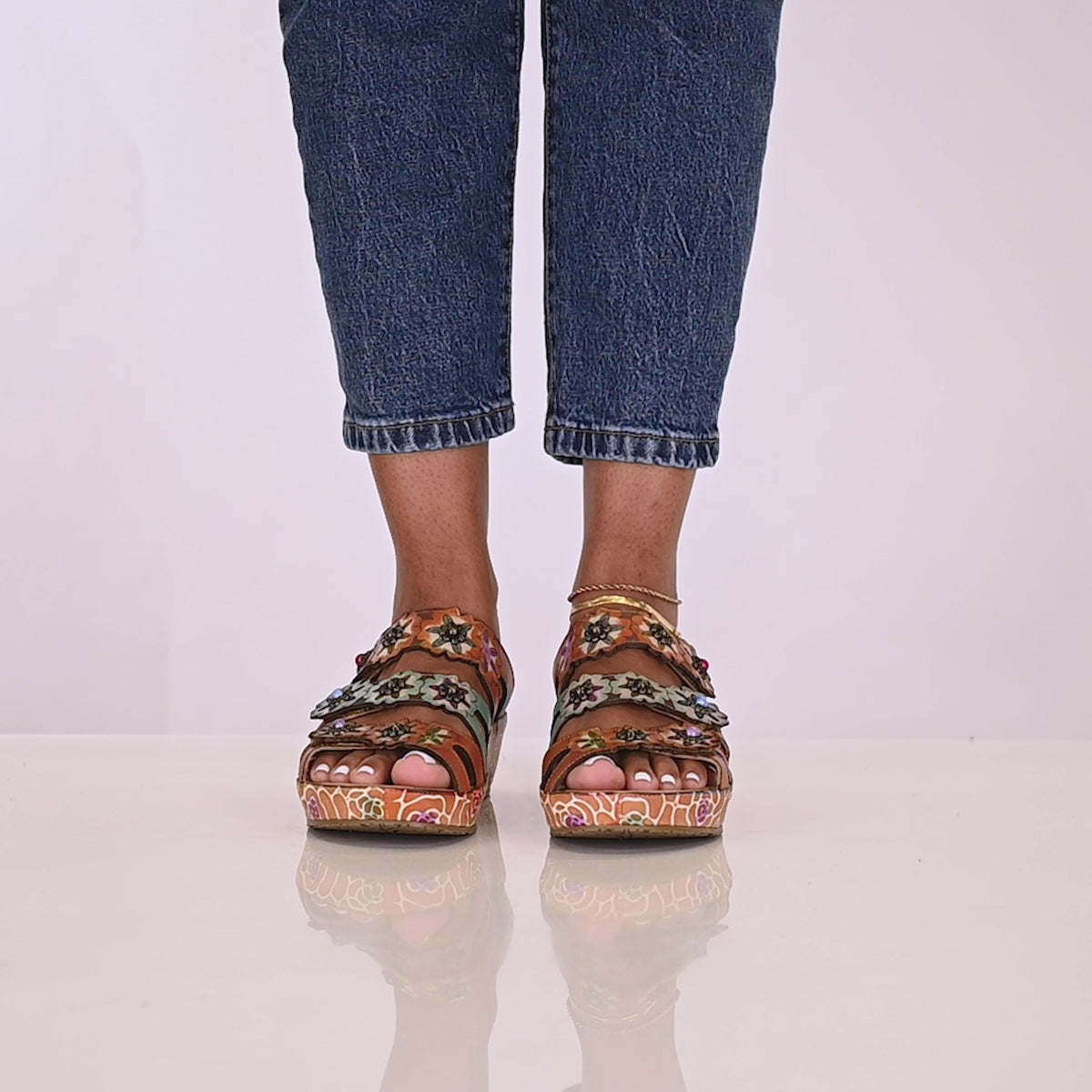 L'ARTISTE CUDDLECAKE SANDALS-19