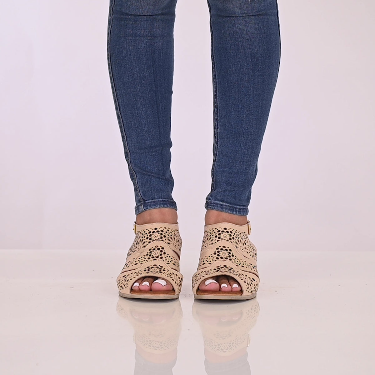 Spring Step SPRING STEP PLASMA SANDALS sandal in beige with comfortable everyday design