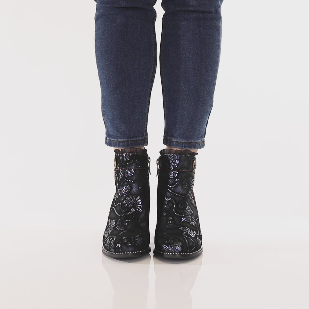 L'ARTISTE DESSA BOOTIE-19