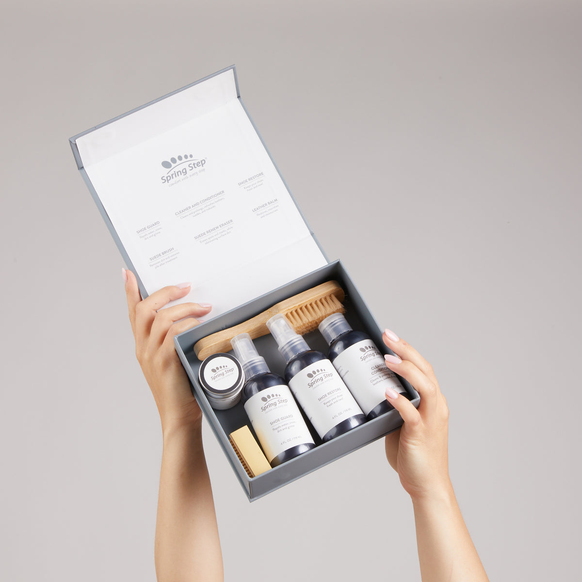 Spring Step SPRING STEP SHOE CARE KIT shoe with comfortable everyday design