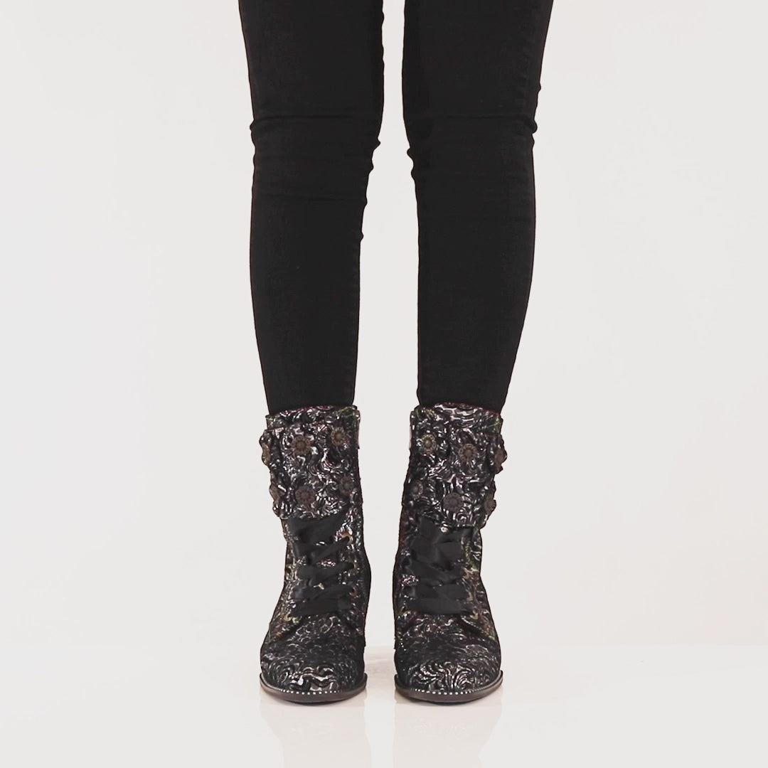 L'ARTISTE ORIGINALA BOOTS-19