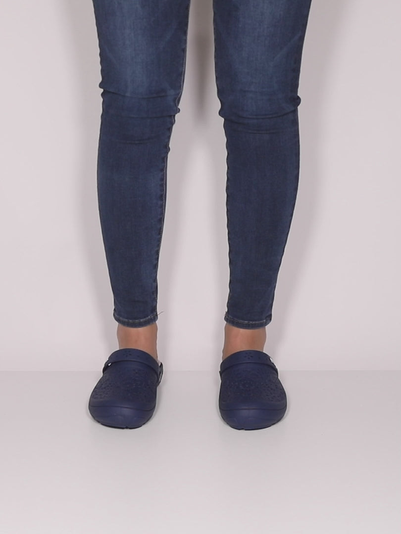 SPRING STEP CONTIGO CLOGS-31