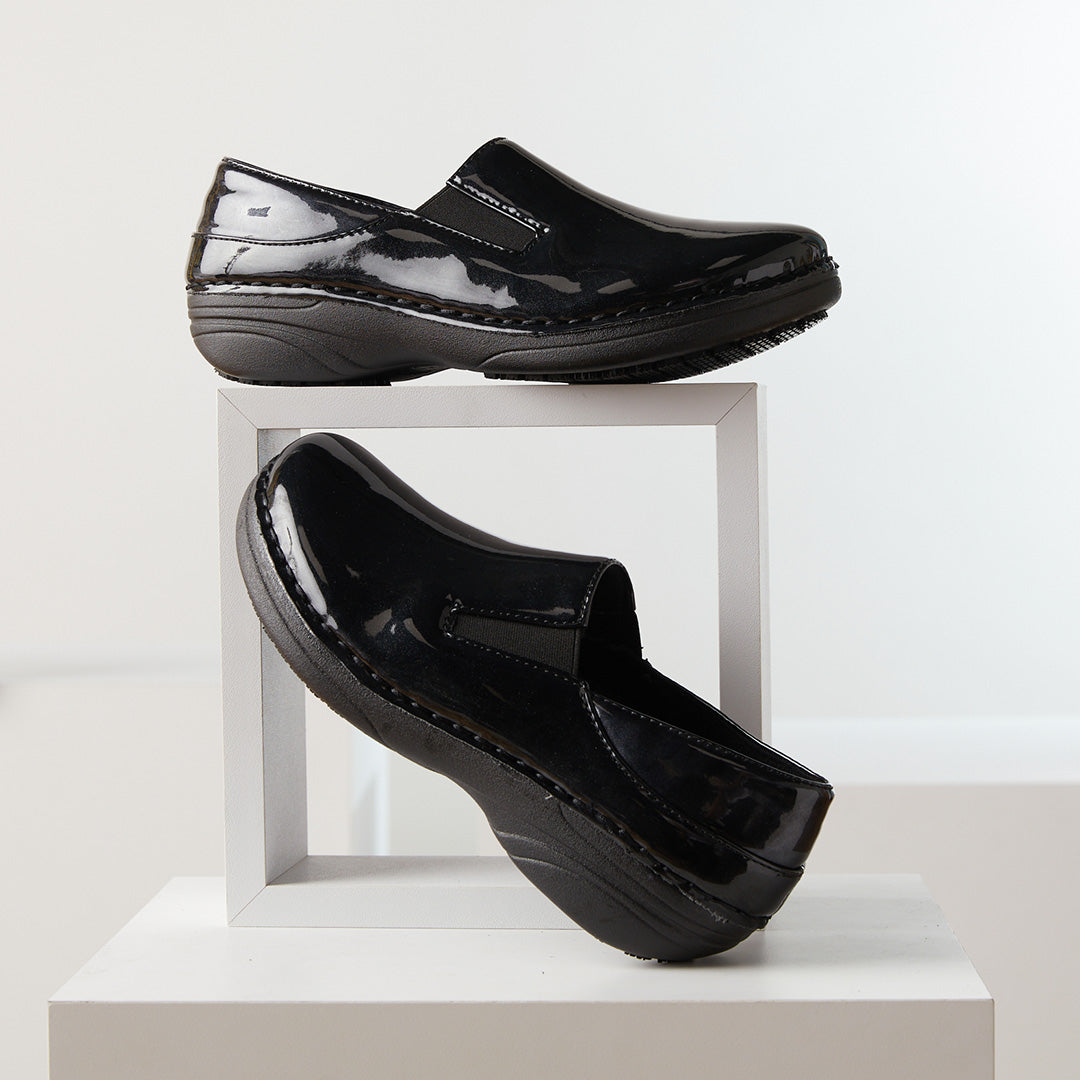 Spring Step Professional SPRING STEP PROFESSIONAL FERRARA-FOG SLIP-ON SHOE slip-on shoe in navy patent with slip-resistant outsole